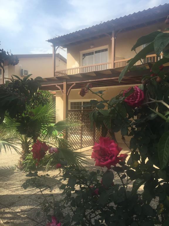 فيلا بيرفوليافي Maria Petros Beach Houses المظهر الخارجي الصورة