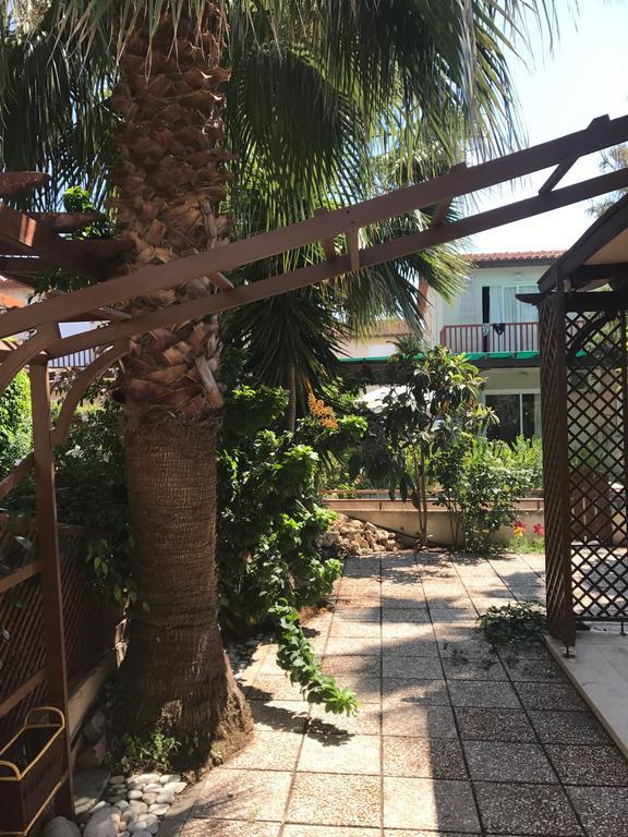 فيلا بيرفوليافي Maria Petros Beach Houses المظهر الخارجي الصورة