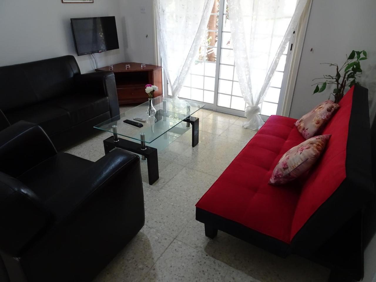 فيلا بيرفوليافي Maria Petros Beach Houses المظهر الخارجي الصورة